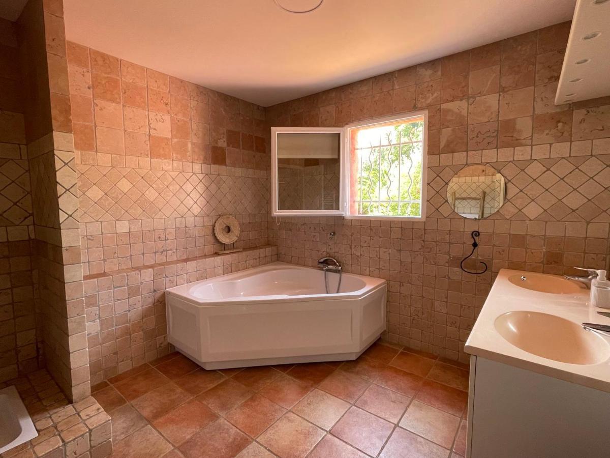 Fantastic Pool Villa 900M To The Beach; With Extravagant Big Garden Сент-Максим Экстерьер фото